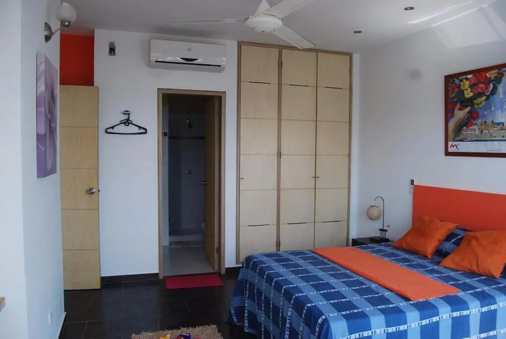 Летний дом Гостевой дом Casa En La Playa Majuga Картахена