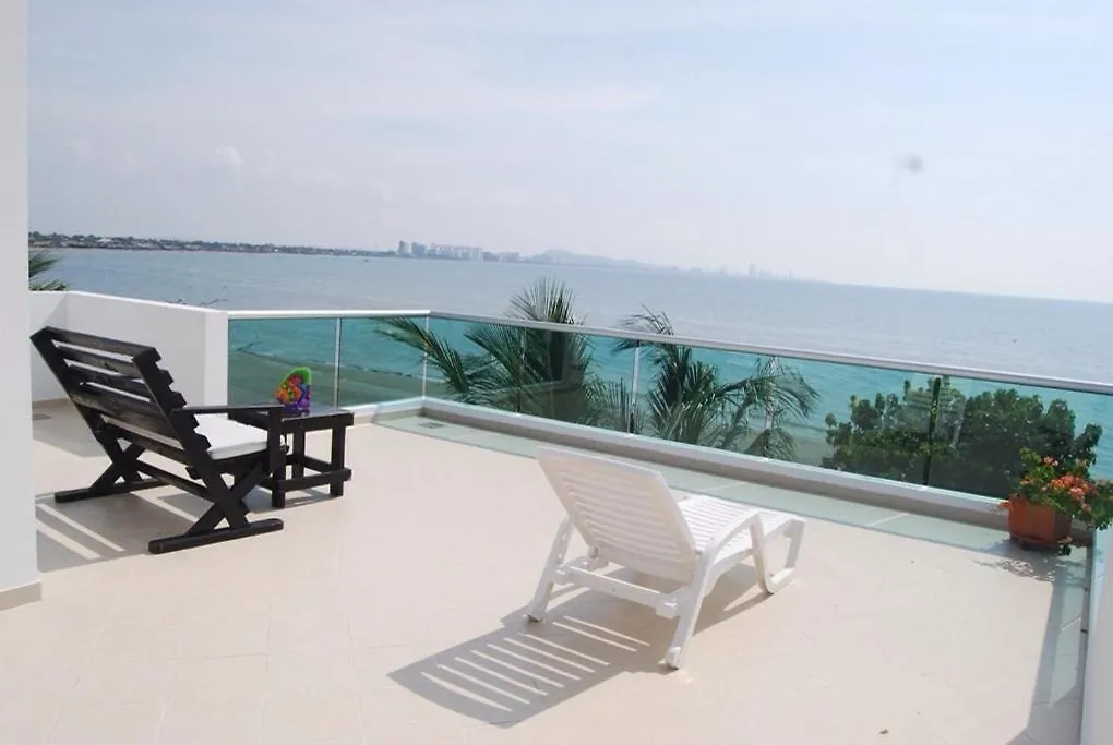 Гостевой дом Casa En La Playa Majuga Картахена