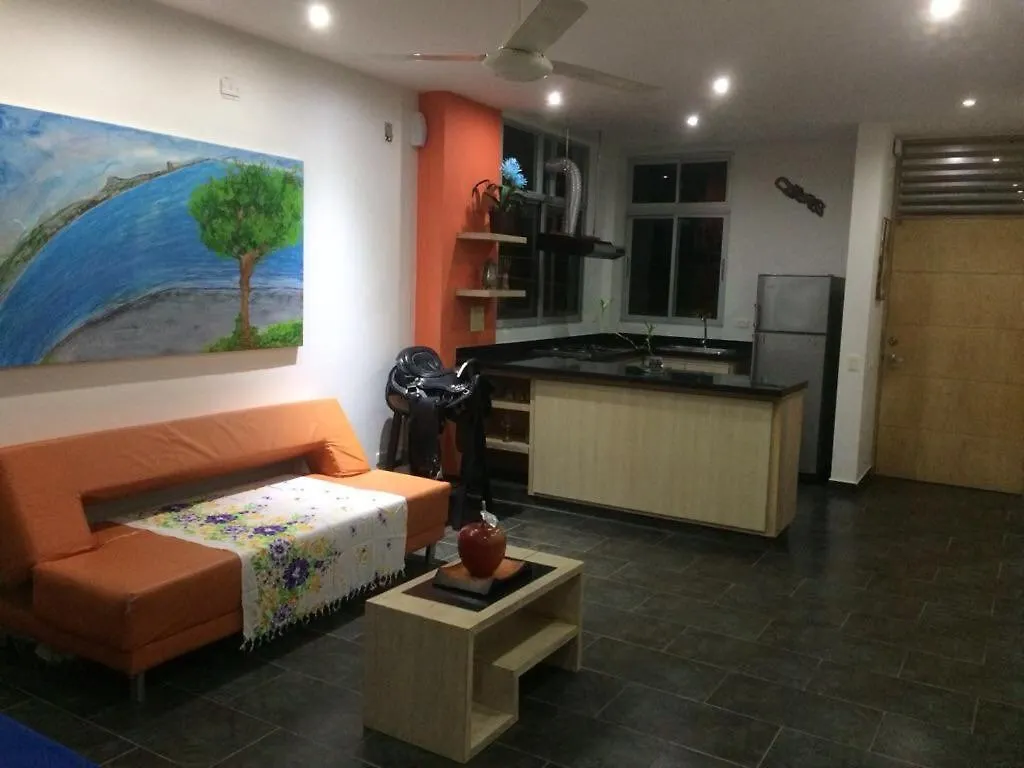 Гостевой дом Casa En La Playa Majuga Картахена Летний дом