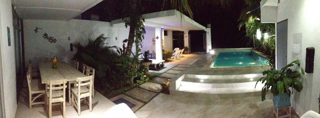 Гостевой дом Casa En La Playa Majuga Картахена 0*,  Колумбия
