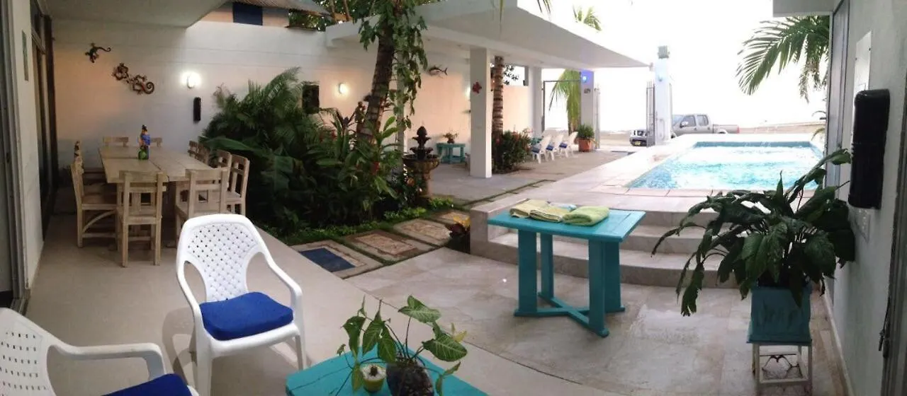 Гостевой дом Casa En La Playa Majuga Картахена 0*,  Колумбия