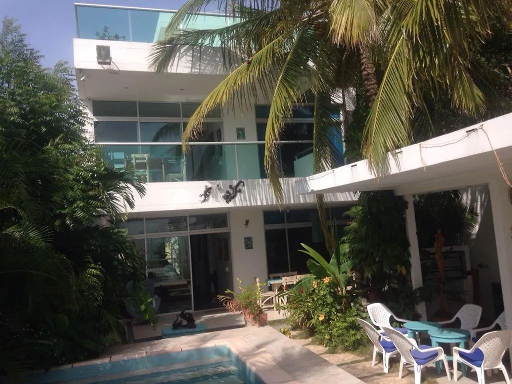 Летний дом Гостевой дом Casa En La Playa Majuga Картахена Колумбия